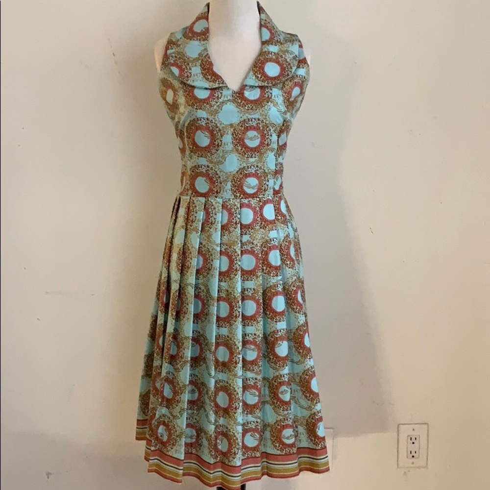 SOLD! VINTAGE SPRING/SUMMER FIT & FLARE DRESS